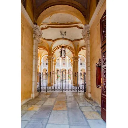 Palazzo Paesana: L'arte A