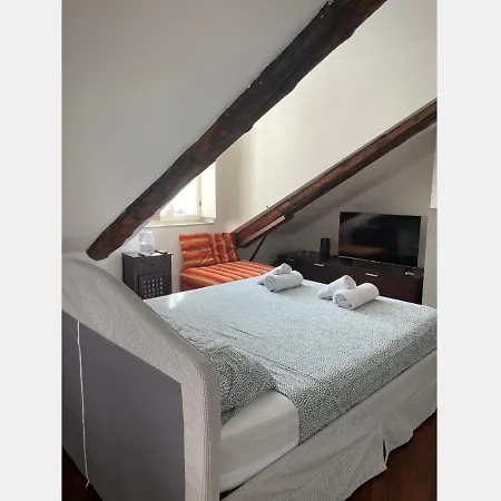 Apartment Palazzo Paesana: L'arte A Turin
