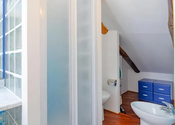 Palazzo Paesana: L'arte A Apartment