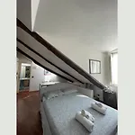 Palazzo Paesana: L'arte A Apartamento Turín